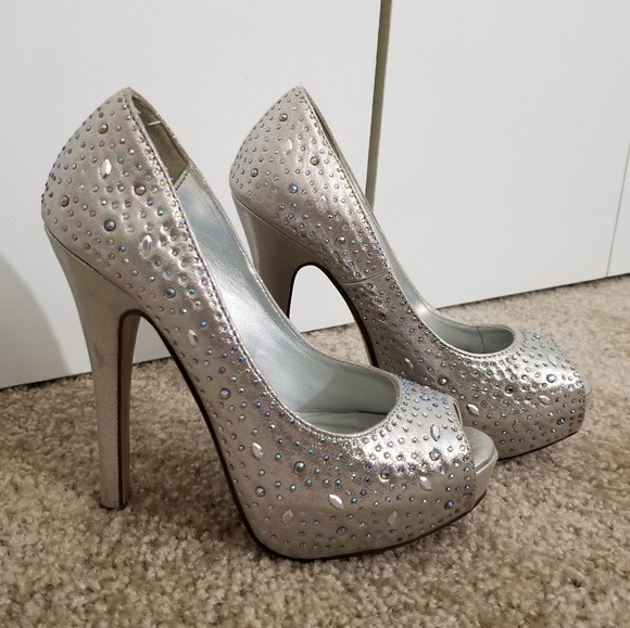 Silver Jeweled High Heels - Picture 1 of 5